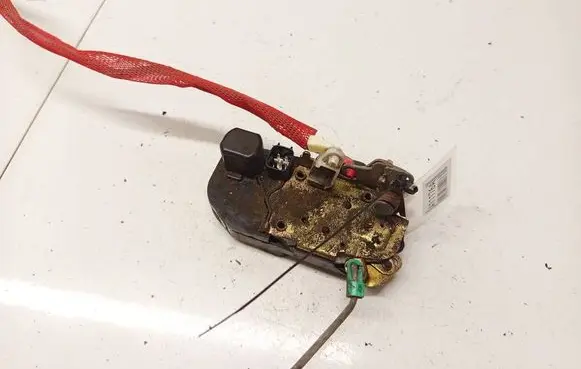 Dodge Magnum Rear door lock 