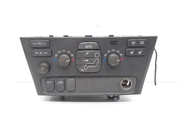 Volvo V70 Climate control unit 