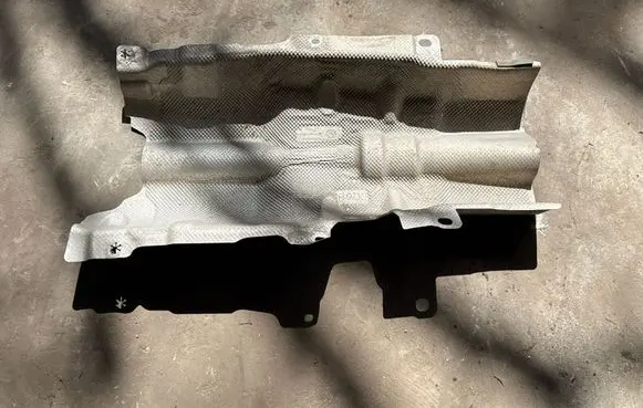 Land Rover Range Rover Velar Exhaust heat shield HK83114B06AC