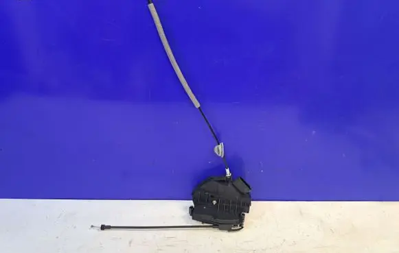 Volvo S60 Front door lock 31349860 31301739