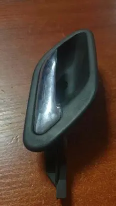 BMW 5 E39 Front door interior handle 8226050