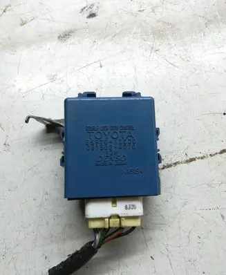 Toyota Auris 150 Door central lock control unit/module 8597012020 0515004070