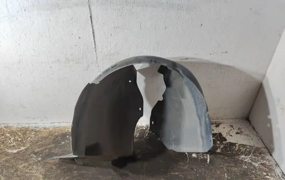 Volkswagen Jetta VI Front wheel arch liner splash guards 
