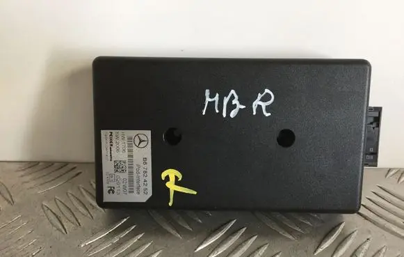 Mercedes-Benz R W251 Phone control unit/module B67824252