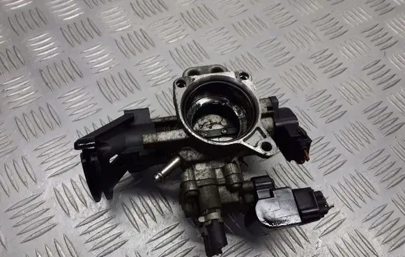 Toyota Yaris Throttle valve position sensor 