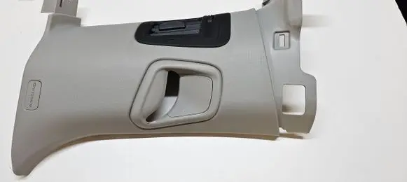 Jeep Grand Cherokee WL (C) pillar trim 6XP04TRMAC