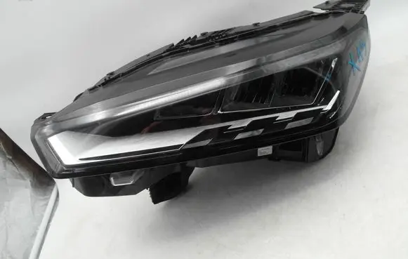 Peugeot 3008 III Headlight/headlamp 9862664980 2412044597