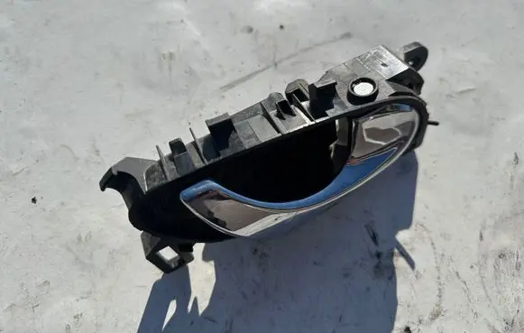 Renault Kadjar Front door interior handle 806704EA