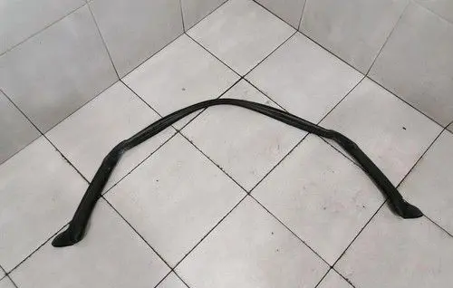 Chevrolet Corvette C6 Front door rubber seal 10317063