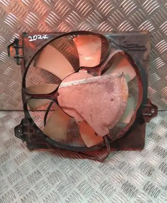 Toyota RAV 4 (XA20) Electric radiator cooling fan 