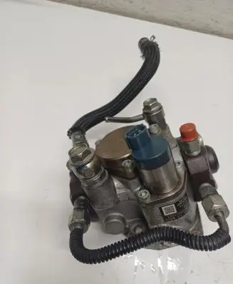 Mazda CX-7 Fuel injection high pressure pump SH0113800D
