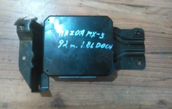 Mazda MX-3 ABS control unit/module ea0167650a 1f17a