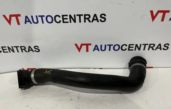 BMW 5 G30 G31 Engine coolant pipe/hose 147148378 8572911