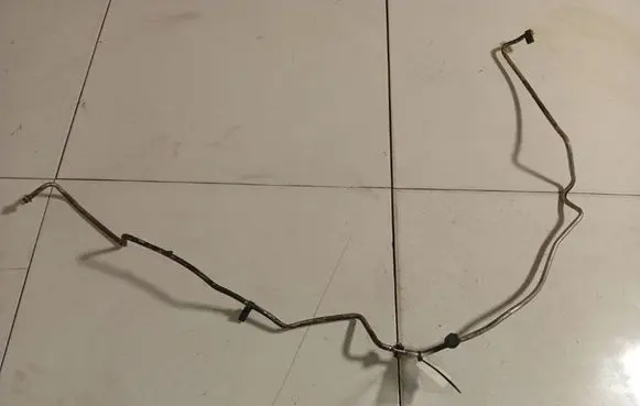 Nissan Almera Tino Air conditioning (A/C) pipe/hose 