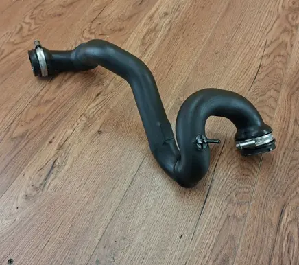 Intercooler hose/pipe