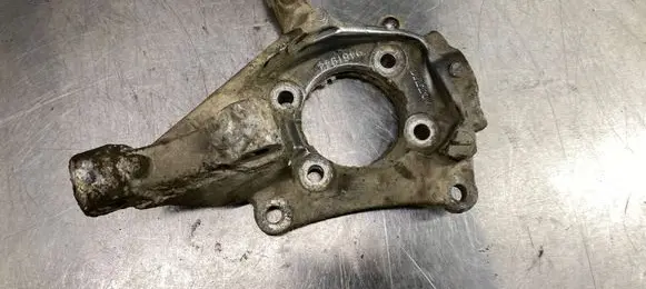 Volvo V70 Front wheel hub 9461944
