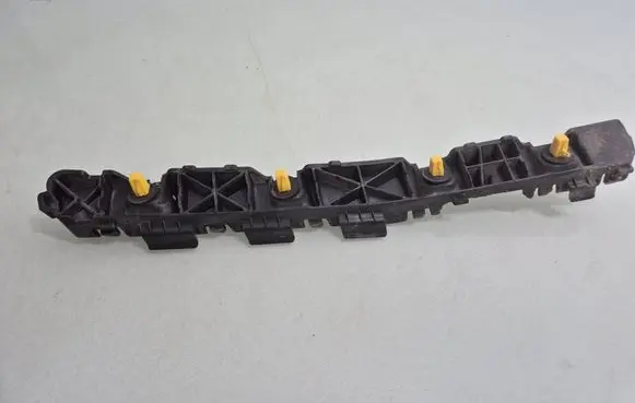 Hyundai Tucson TL Rear bumper mounting bracket