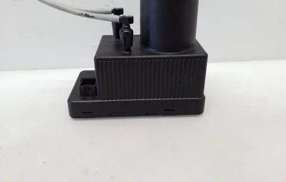 Mercedes-Benz C W203 Door central lock control unit/module 2038000048 0132006365