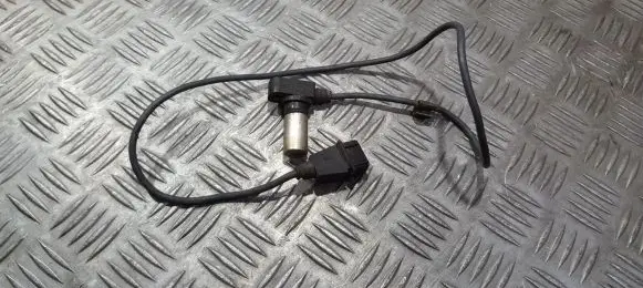 Audi A4 S4 B5 8D Crankshaft position sensor 078905381