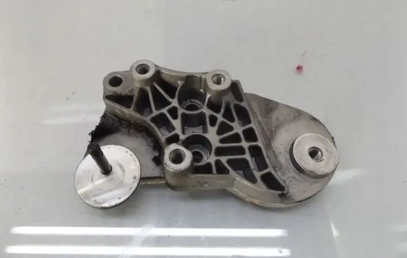 Opel Signum Engine mounting bracket 24449777