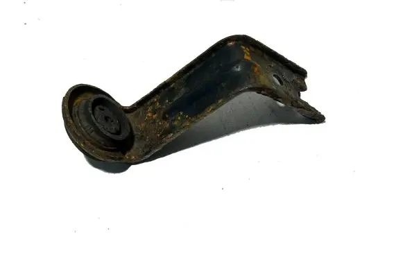 Radiator mount bracket