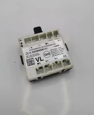 Mercedes-Benz C W205 Door control unit/module A2059005613 A2059019906 A2229028608