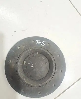 Volkswagen Transporter - Caravelle T5 Original wheel cap 7H0601151A