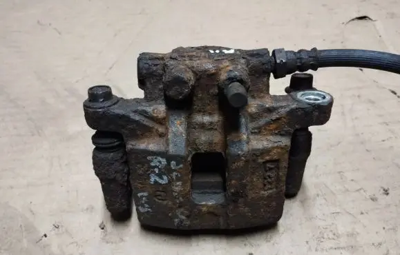 Chrysler Sebring (JS) Rear brake caliper