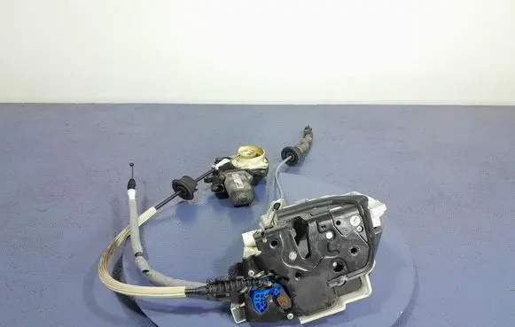 Audi Q7 4L Front door lock 4M1837016D