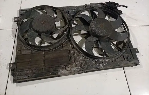 Seat Altea Radiator cooling fan shroud 1K0121207AA
