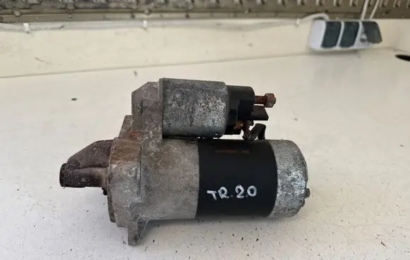 Renault Trafic II (X83) Starter motor