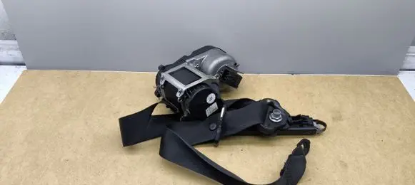 Mercedes-Benz R W251 Front seatbelt A2518603885