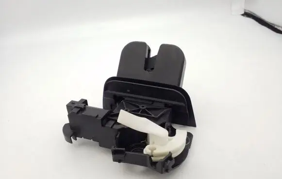 Audi Q7 4L Tailgate/trunk/boot lock/catch/latch 8P4827505C