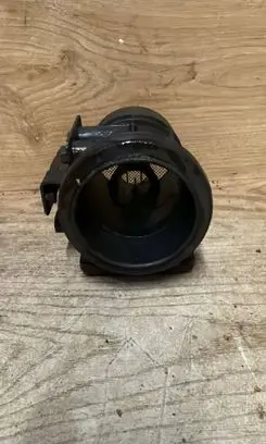Mazda 626 Mass air flow meter E5T51072