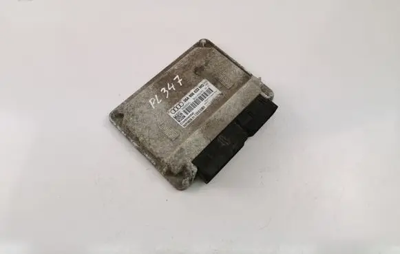 Audi A3 S3 8P Engine control unit/module 06A906033MQ