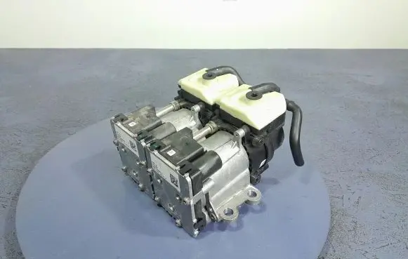 Volvo XC40 Gearbox control unit/module 32336067