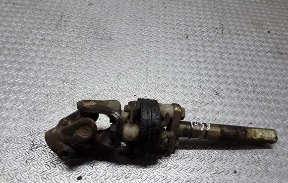 Nissan X-Trail T30 Steering column universal joint