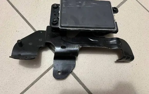 Hyundai Ioniq Distronic sensor radar 96400-G7000