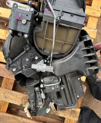 Nissan Qashqai Interior heater climate box assembly housing 27210jd720