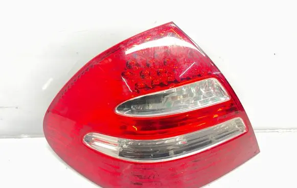 Mercedes-Benz E W211 Rear/tail lights A2118200564