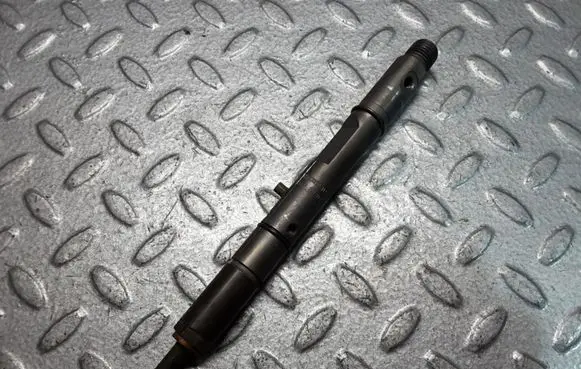 Audi A6 S6 C5 4B Fuel injector 059130201F 0432133795