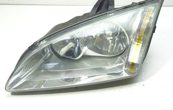 Ford Focus Headlight/headlamp