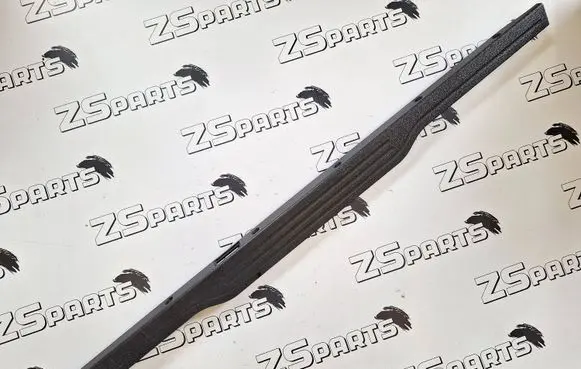 Land Rover Range Rover L322 Trunk/boot lower side trim panel EQY500190