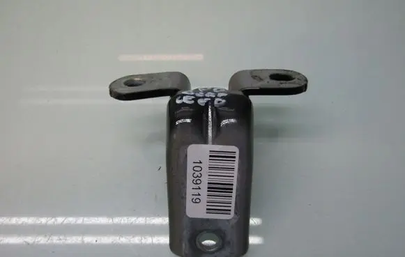 KIA Ceed Front door upper hinge