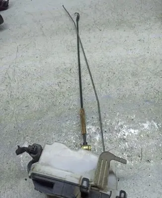 Seat Ibiza II (6k) Rear door lock