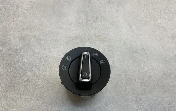 Skoda Rapid (NH) Light switch 5E0941431M