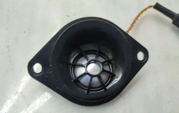 BMW 4 F36 Gran coupe Front door speaker 9184795