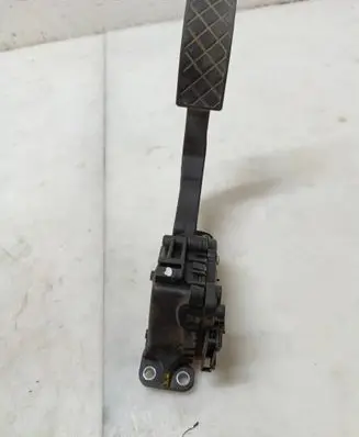 Volkswagen Polo IV 9N3 Accelerator throttle pedal 6PV00849501 6Q1721503B