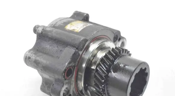 Toyota Land Cruiser (J120) Vacuum pump