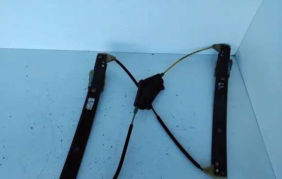 Audi A4 S4 B8 8K Front window lifting mechanism without motor 962912